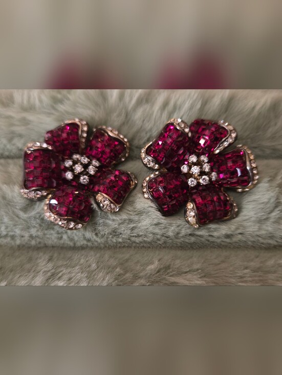 Jewelry - Sterling Silver From Germany Invisible Set Ruby Red Flower Clip-On Earrings 47g